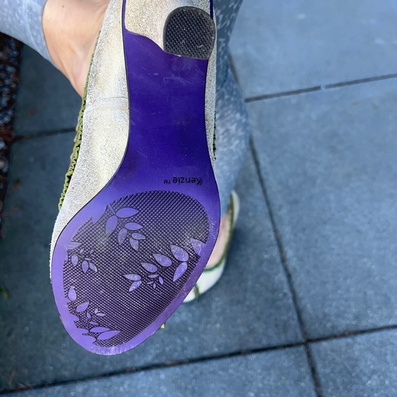 Kenzie Leather Pumps size 7.5 - Picture 6 of 7